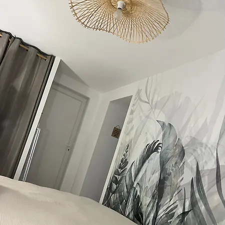 Le Petit Paradis Semesterbostad