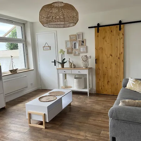 Semesterbostad Le Petit Paradis *