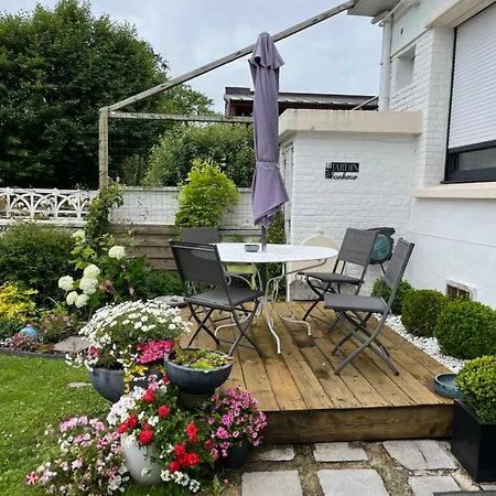 Semesterbostad Le Petit Paradis *